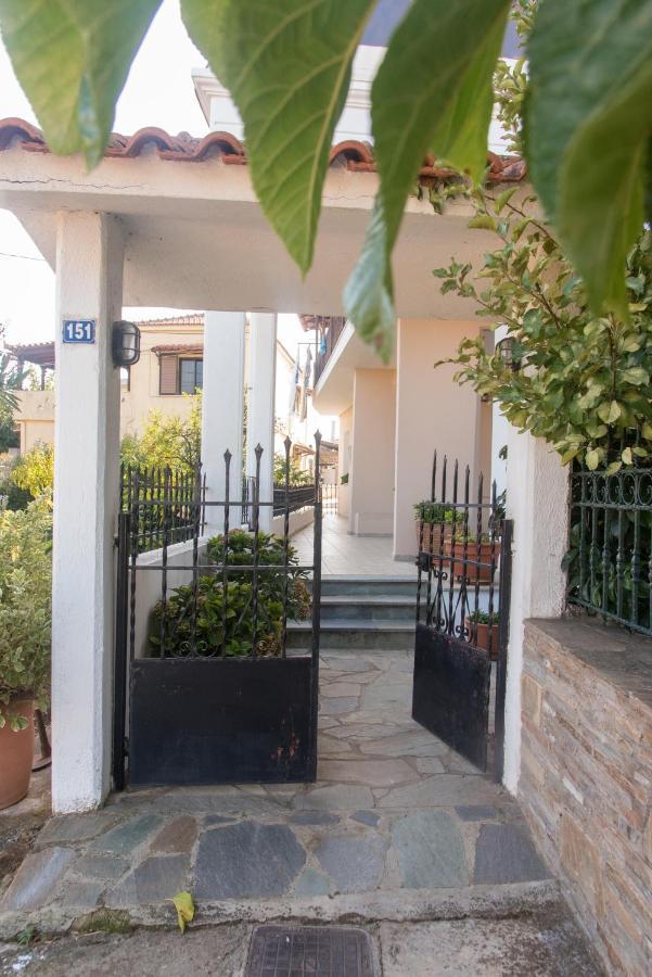 Oak Apartment - Garden, Monodri Monodrio Exterior photo